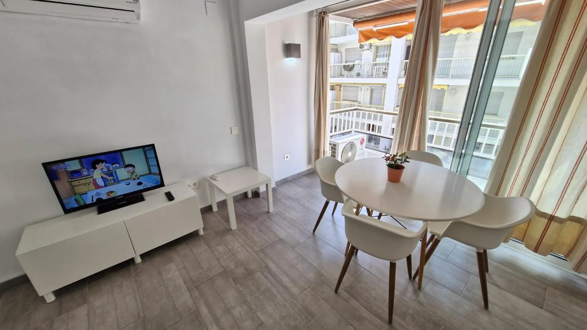 Apartment Salou Centro Primera Linea De Mar Spain